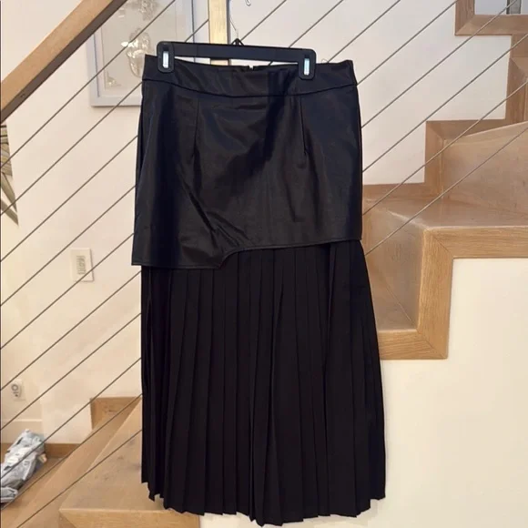 Commense Black Asymmetrical Pleated Maxi Skirt - Picture 1 of 4